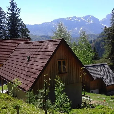 Planinski Dom Majerhold 솔차바