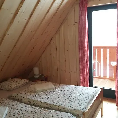 Hiša za goste Planinski Dom Majerhold