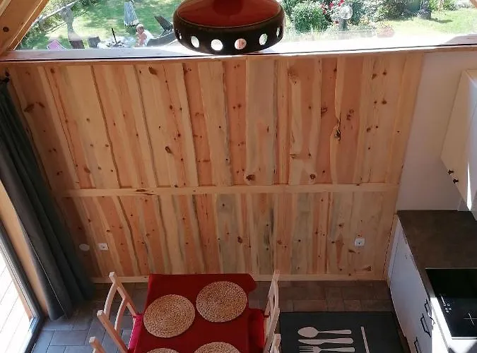 Πανσιόν Planinski Dom Majerhold *