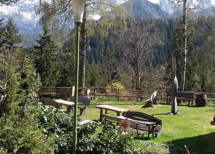 Planinski Dom Majerhold Πανσιόν Solčava